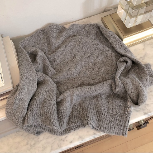 ❄️Hollister Sweater ❄️Snowflake Super Soft - Picture 3 of 10